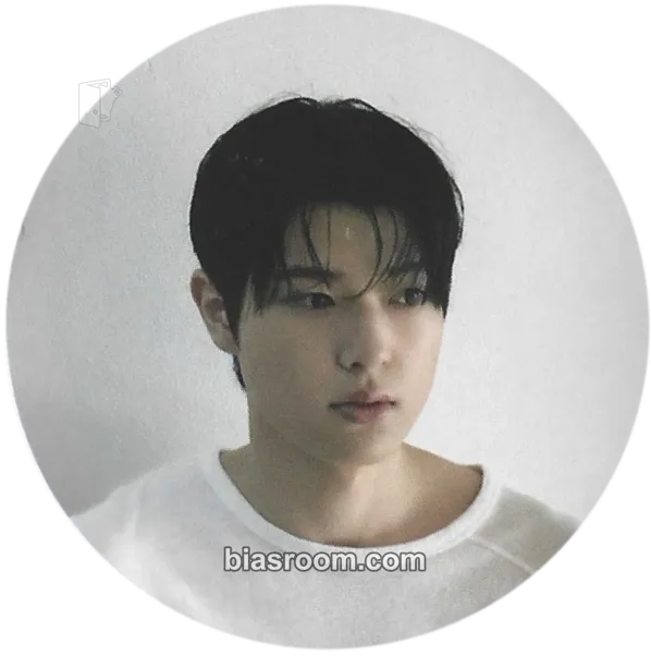 Riwoo Louder Than Ever Photocard - NEWBEAT - NEWBEAT K-pop photocard
