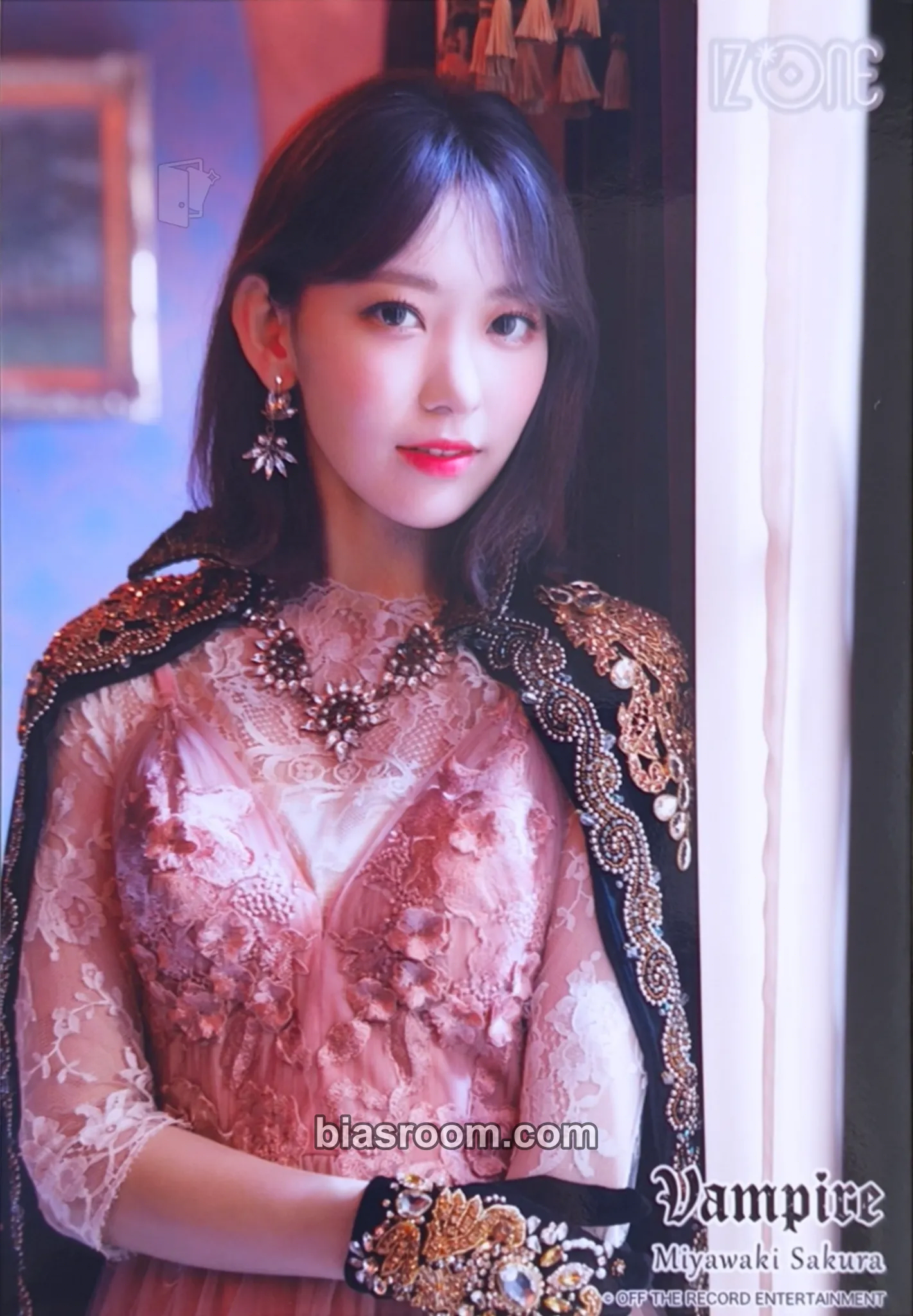 Sakura Vampire Photocard - IZ*ONE - IZ*ONE K-pop photocard