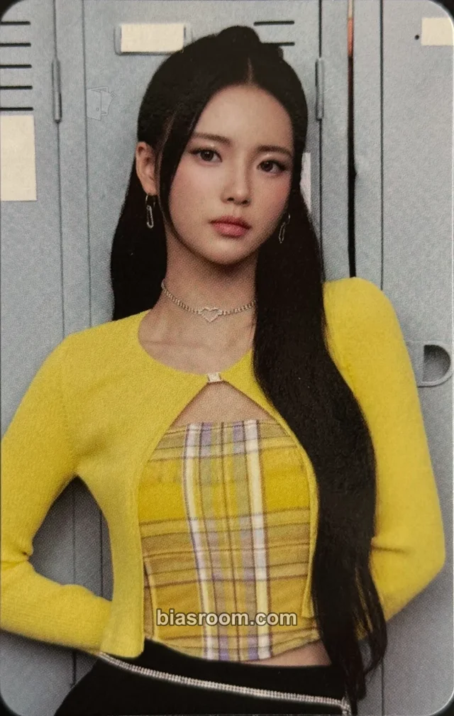 MAVE: - SIU: - MAVE: 1st EP 'What's My Name' Album album photocard