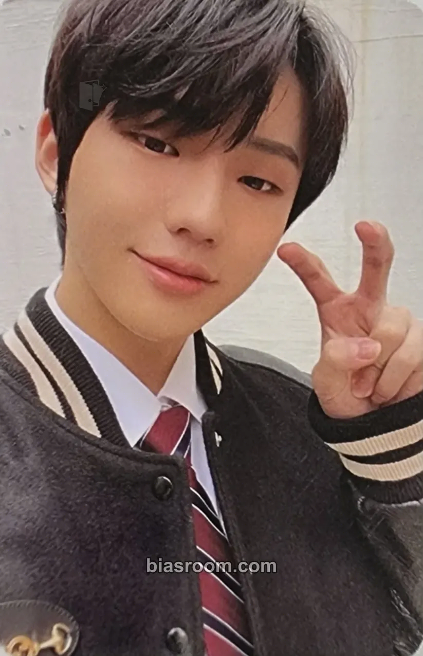 Junhyeok LOVE NEVER DIES Photocard - TNX - TNX K-pop photocard