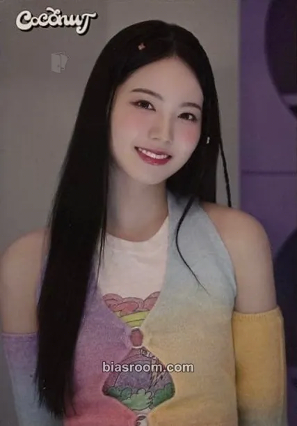 Ayaka “Coconut” official goods Photocard - NiziU - NiziU K-pop photocard