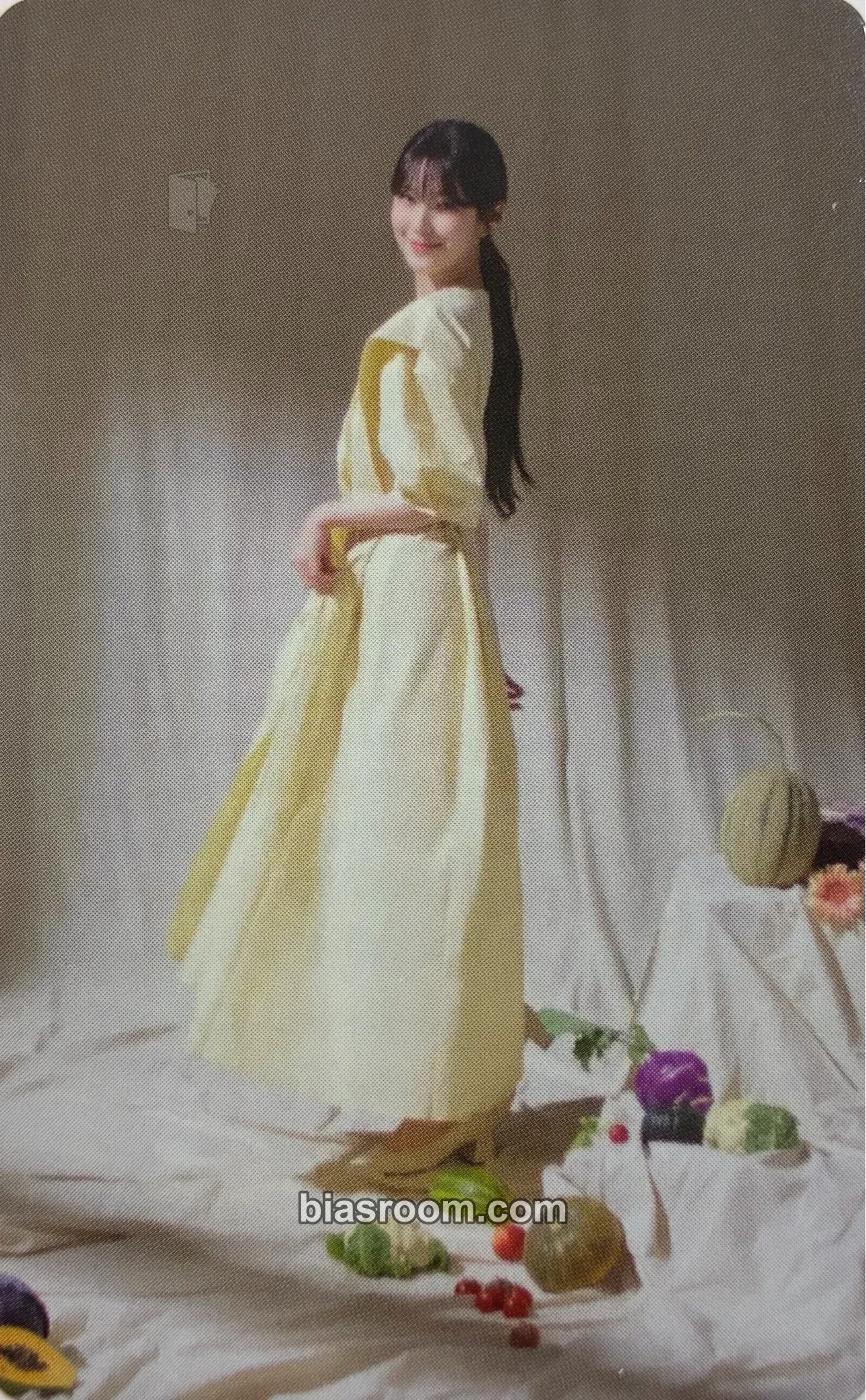 Jiheon MOMENTICA "Still Life" Digital Collectibles Photocard - fromis_9 - fromis_9 K-pop photocard