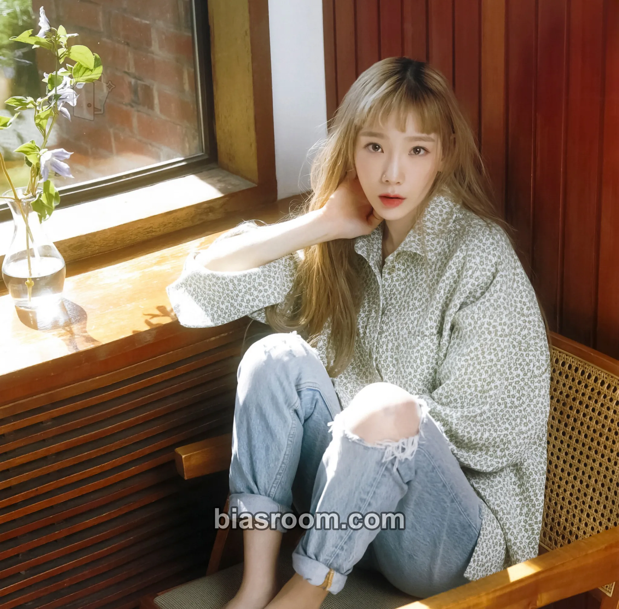 Taeyeon Inside - TAEYEON with SONE fanmeeting Photocard - Taeyeon K-pop photocard