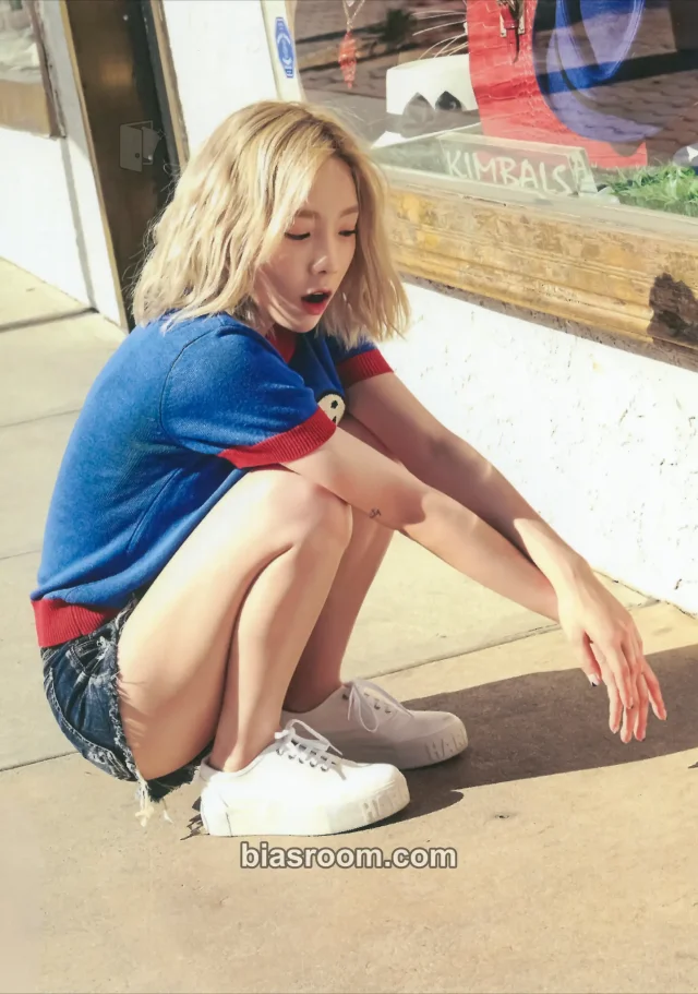 Taeyeon - Taeyeon - Why Album postcard set