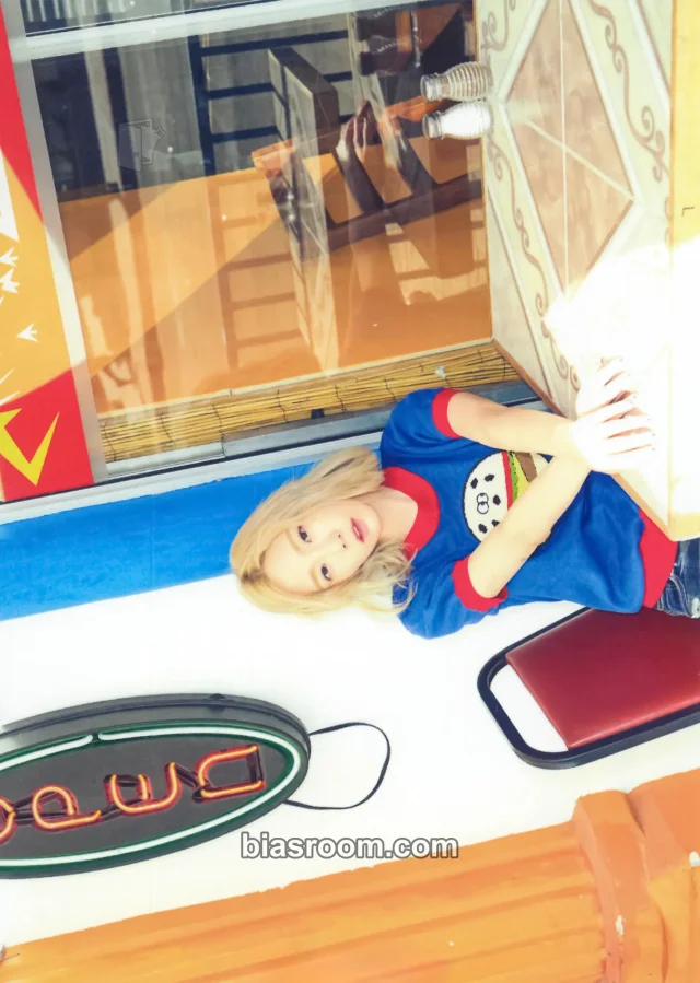 Taeyeon - Taeyeon - Why Album postcard set