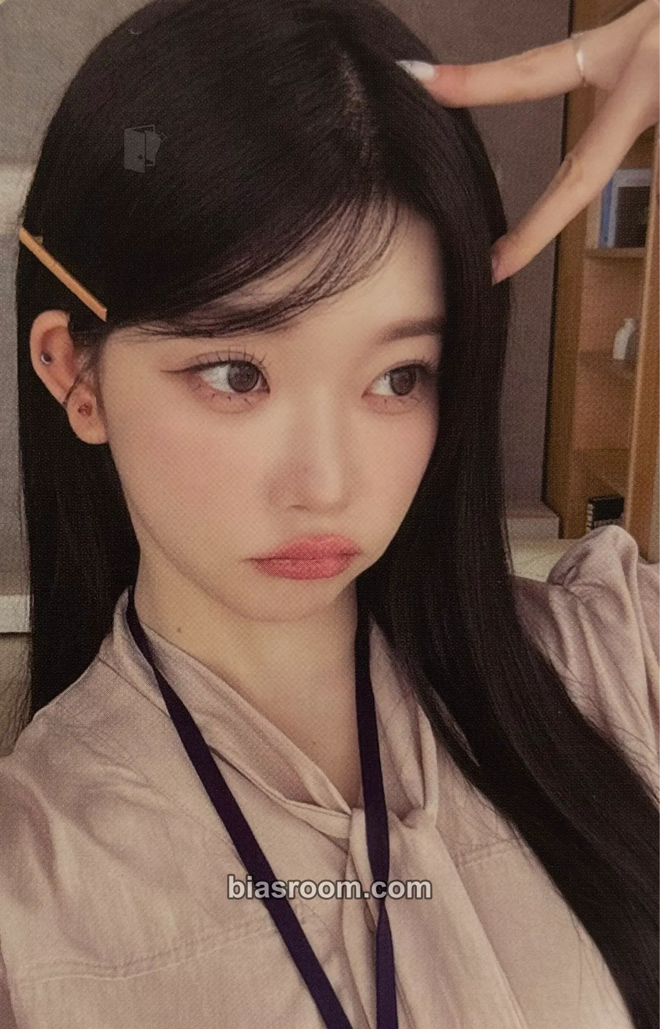 Tsuki 2025 Season's Greetings Photocard - Billlie - Billlie K-pop photocard