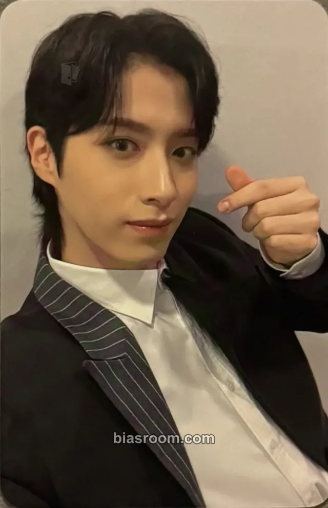 ONEUS - Xion - BLOOD MOON Album everline round 3 B version video call (fancall)