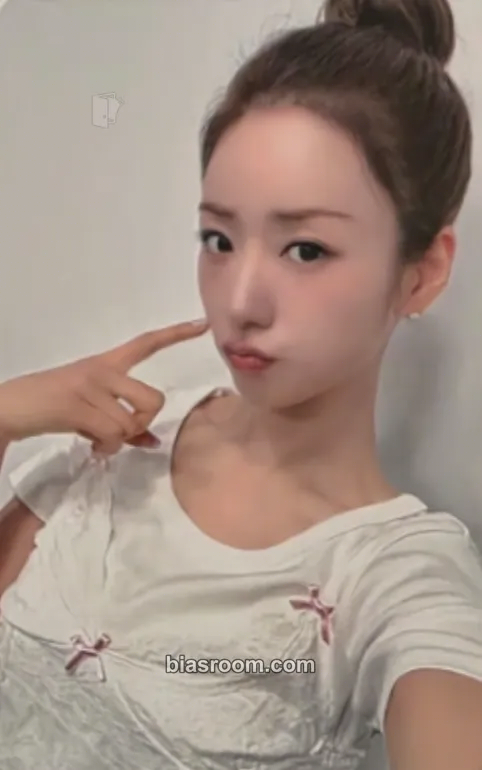 Bomi 2026 Apink 8th Concert 'The Origin: Apink' Photocard - Apink - Apink K-pop photocard