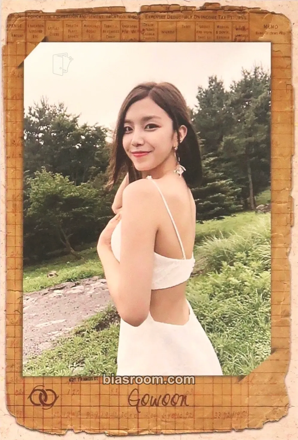 Gowoon Free Travel Photocard - Berry Good - Berry Good K-pop photocard