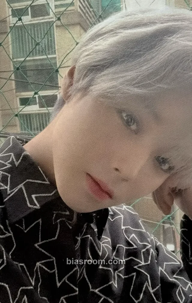 Park Jihoon - Jihoon - 360 Album album photocard 360 degrees version