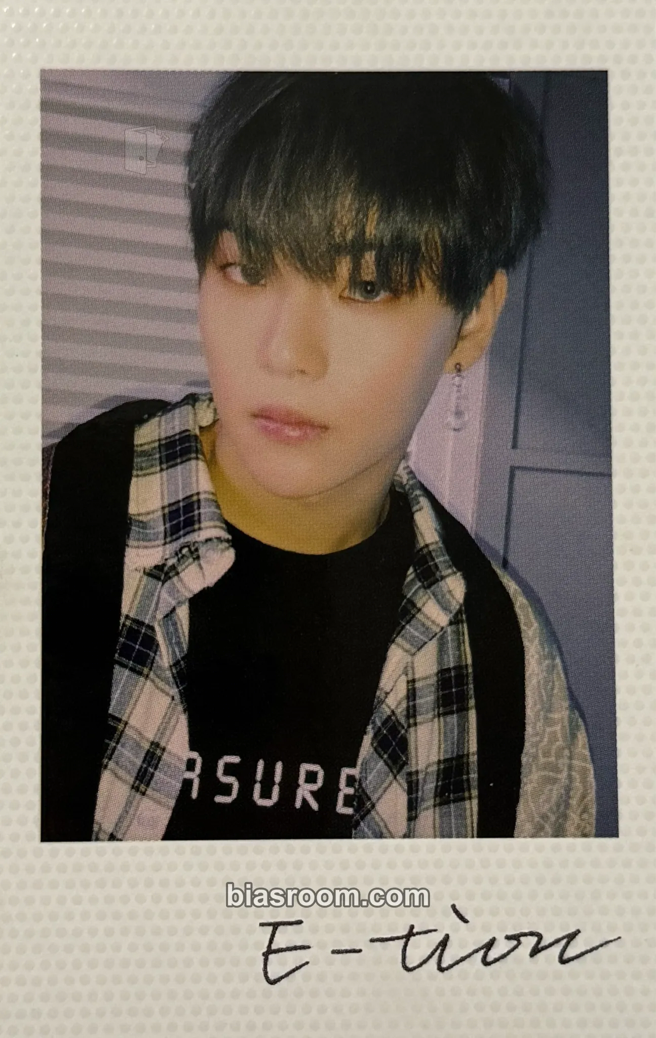 E-Tion WE MUST LOVE Photocard - ONF - ONF K-pop photocard