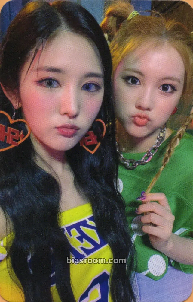 Leviosa Photocard - TRI.BE - TRI.BE K-pop photocard