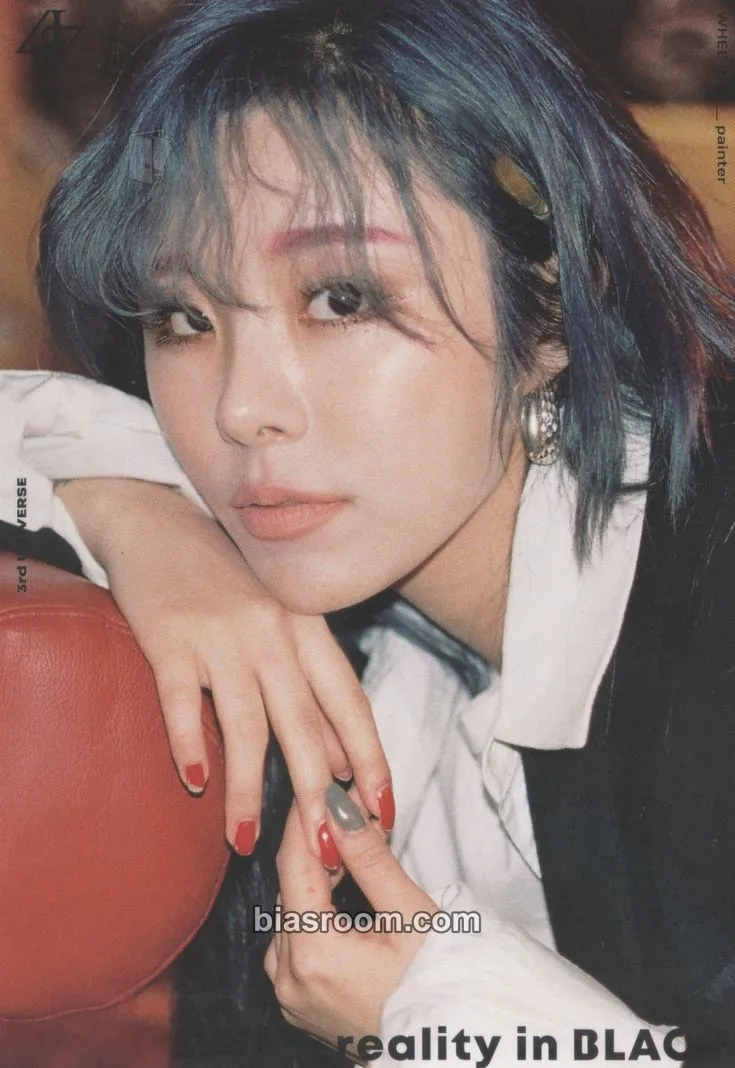 Wheein reality in BLACK Photocard - MAMAMOO - MAMAMOO K-pop photocard