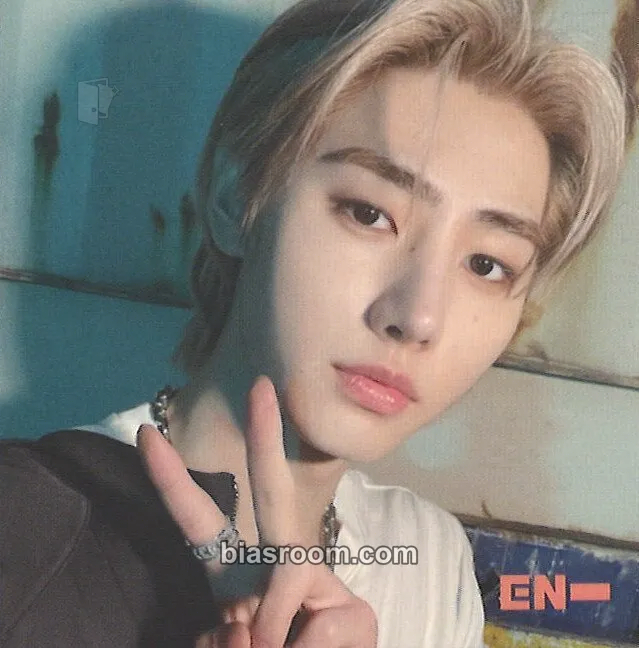 Sunghoon MANIFESTO: DAY 1 Photocard - ENHYPEN - ENHYPEN K-pop photocard