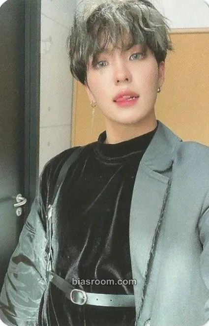 Louis History of Kingdom : Part Ⅲ . Ivan Photocard - The KingDom - The KingDom K-pop photocard
