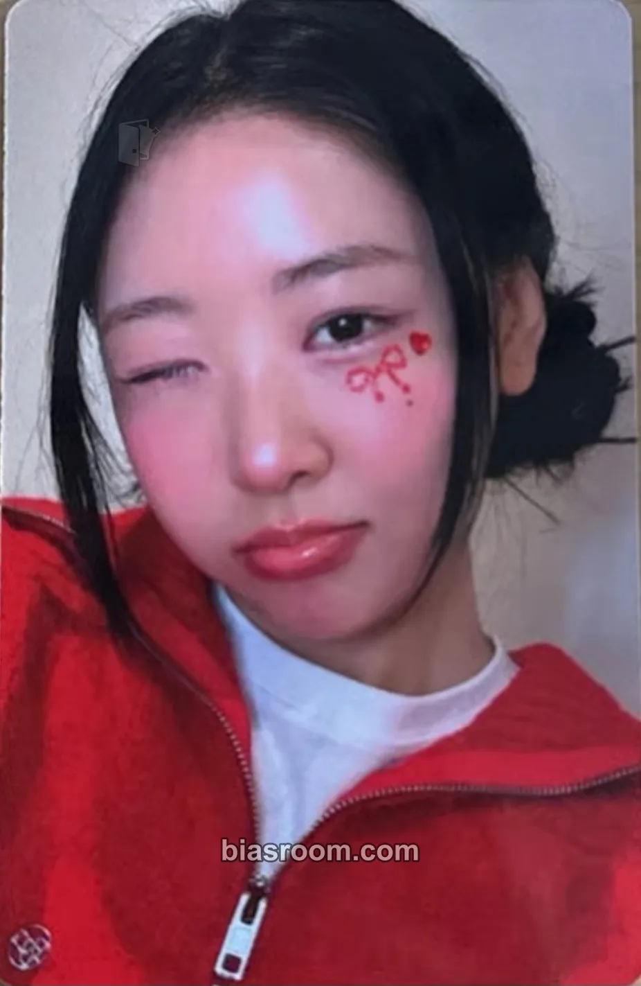 Yves Soft error Photocard - Yves - Yves K-pop photocard