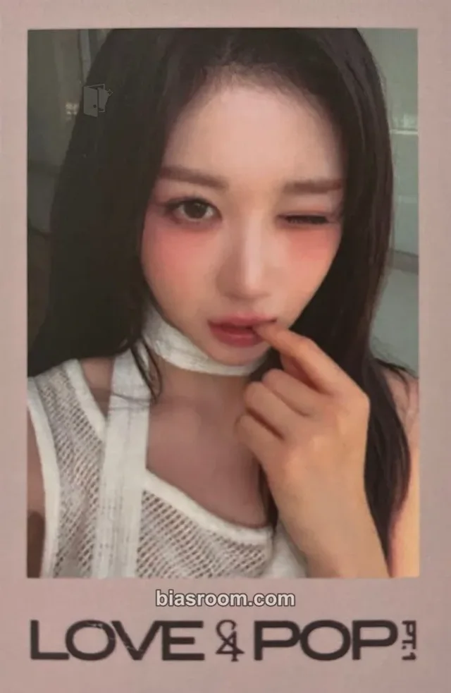 tripleS - Kaede - LOVE&POP pt.1 Album everline pob (pre-order benefit) polaroid