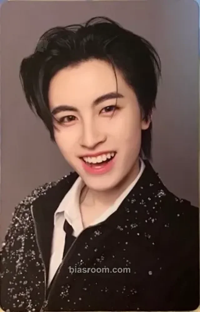 BUS - AA - Happy BUS Day The Sophomore Event 2nd anniversary merch photocard photocard set A version