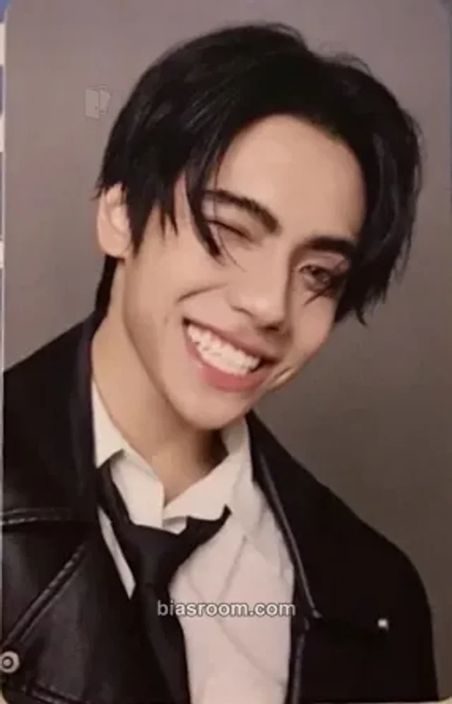 BUS - Peemwasu - Happy BUS Day The Sophomore Event 2nd anniversary merch photocard photocard set A version
