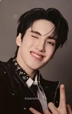 Phutatchai Happy BUS Day The Sophomore Photocard - BUS - BUS K-pop photocard
