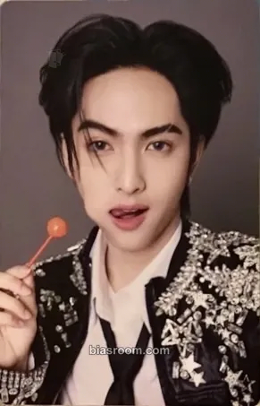 Copper Happy BUS Day The Sophomore Photocard - BUS - BUS K-pop photocard