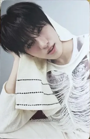 Jinwook Good Days Begin with BUS because of you i shine - 2026 Calendar Photocard - BUS - BUS K-pop photocard