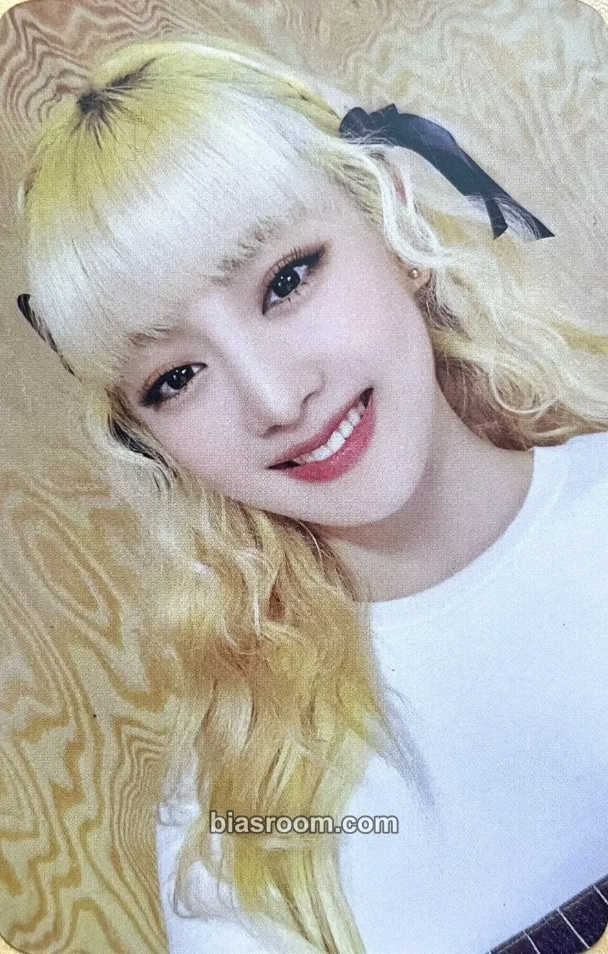 Minnie 2021 Season’s Greetings Photocard - i-dle - i-dle K-pop photocard