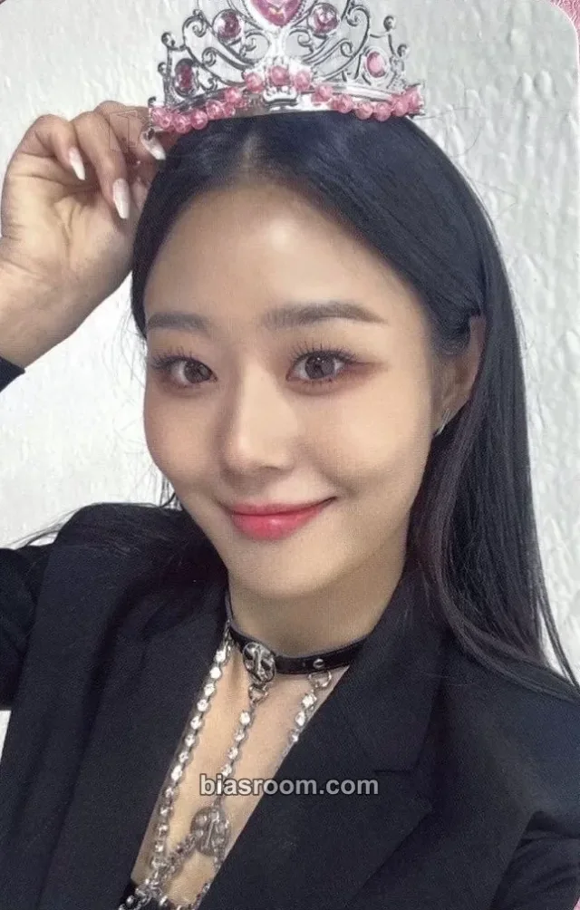 Cherry Bullet - Chaerin - Cherry Dash Album FNC store pob (pre-order benefit)