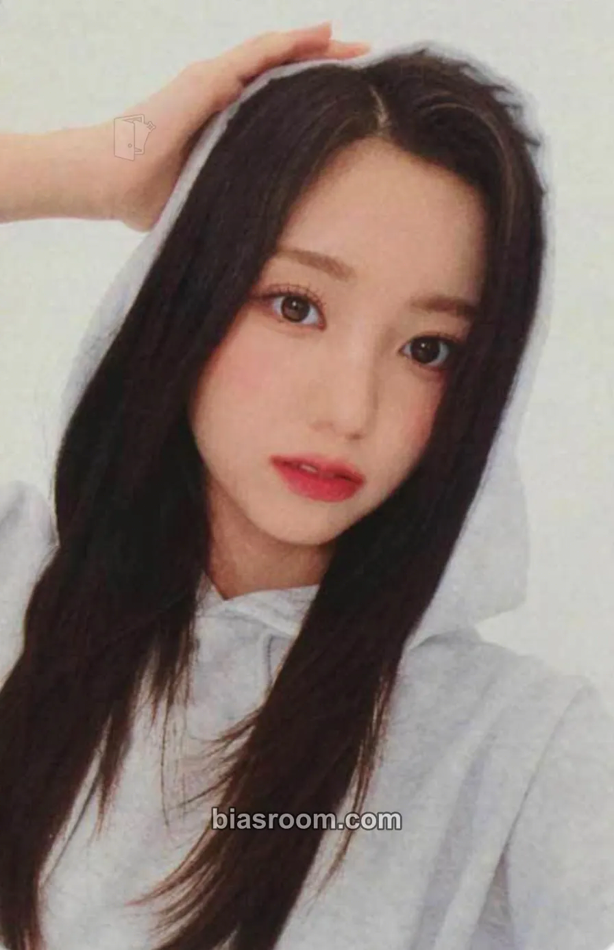 Yeseo RISE Photocard - MADEIN - MADEIN K-pop photocard