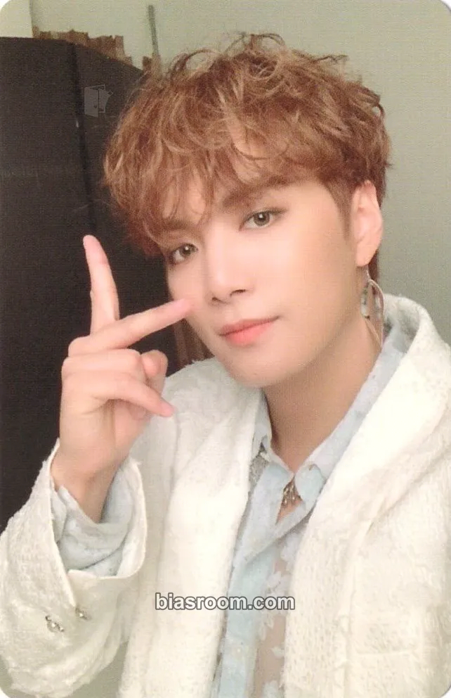 JR Romanticize Photocard - NU'EST - NU'EST K-pop photocard