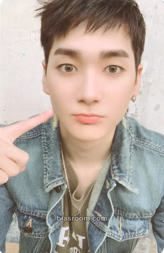 NU’EST - Aron - Romanticize Album album photocard
