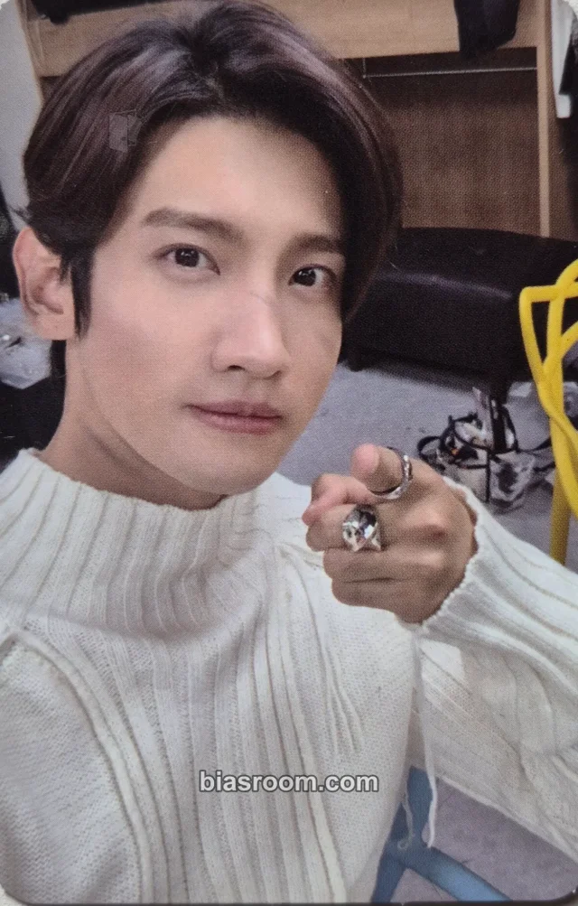 TVXQ - Max Changmin - Max Changmin - Devil Album album photocard red version