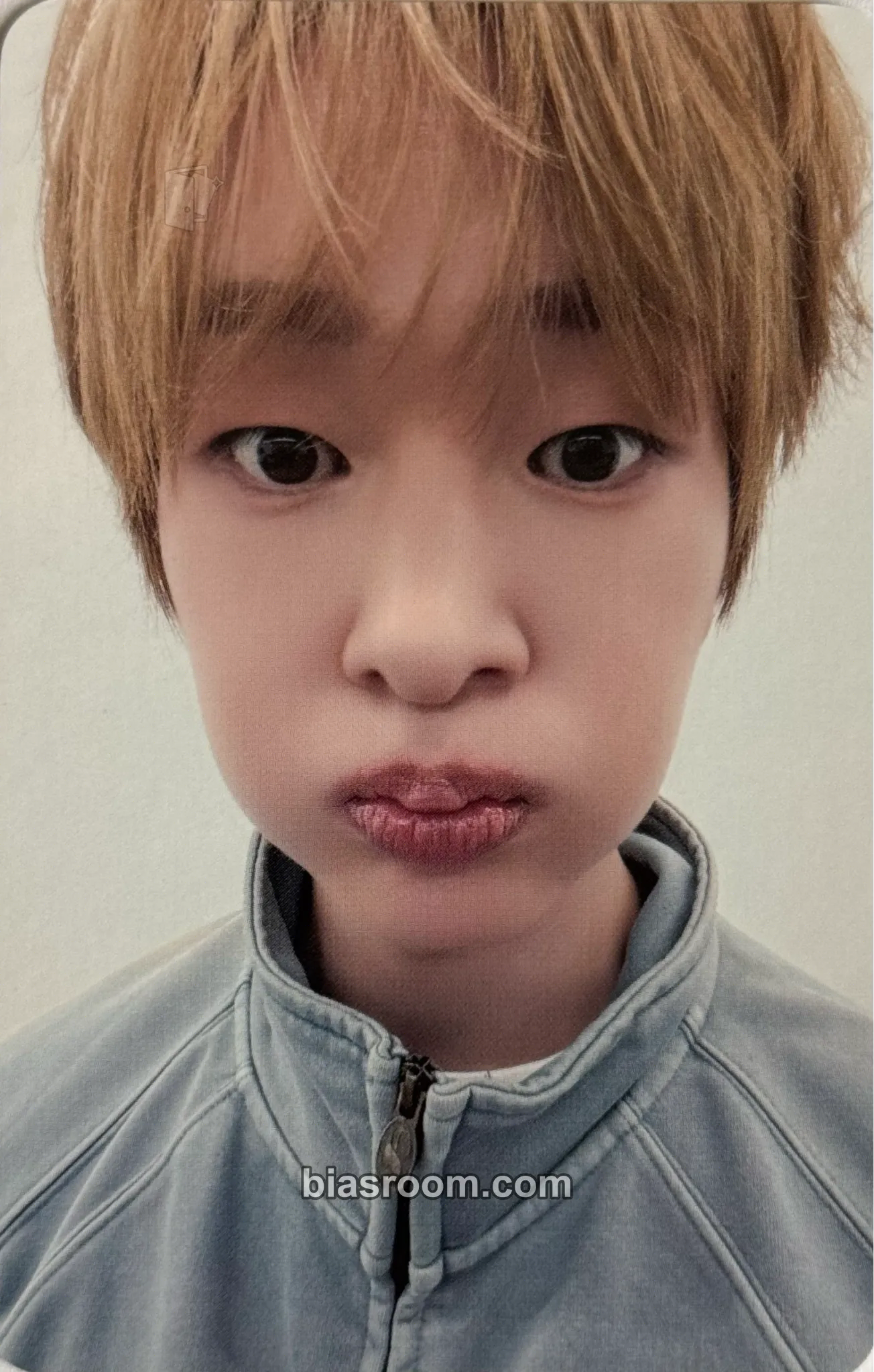 Onew Tough Love Photocard - SHINee - SHINee K-pop photocard
