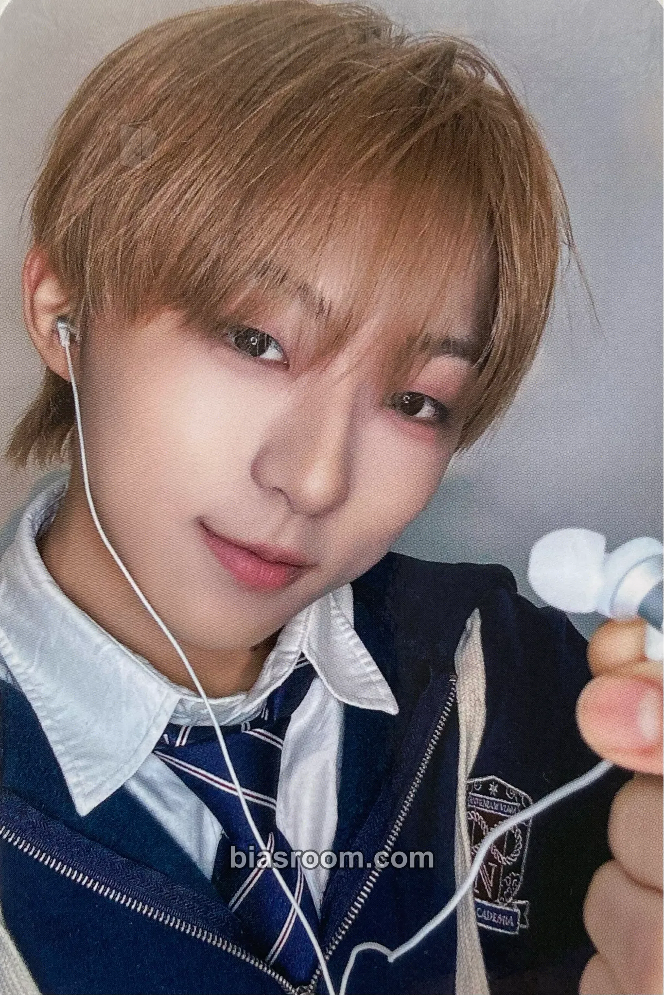 Miraku Chapter: New is Now Photocard - NouerA - NouerA K-pop photocard