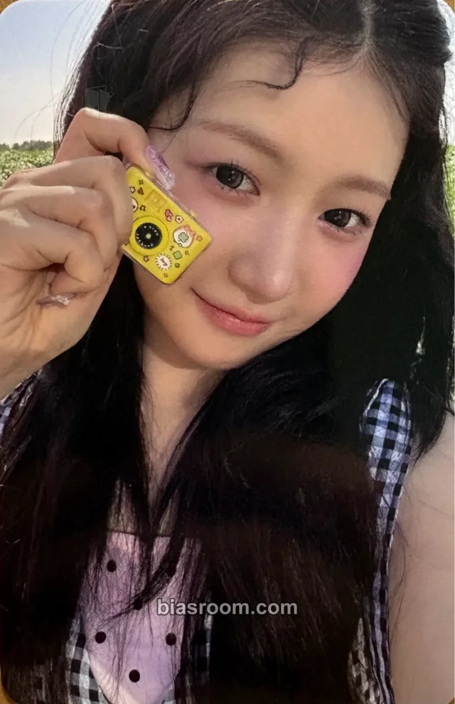 FIFTY FIFTY - Yewon - Imperfect-I’mperfect Album withmuu pop-up store trading card