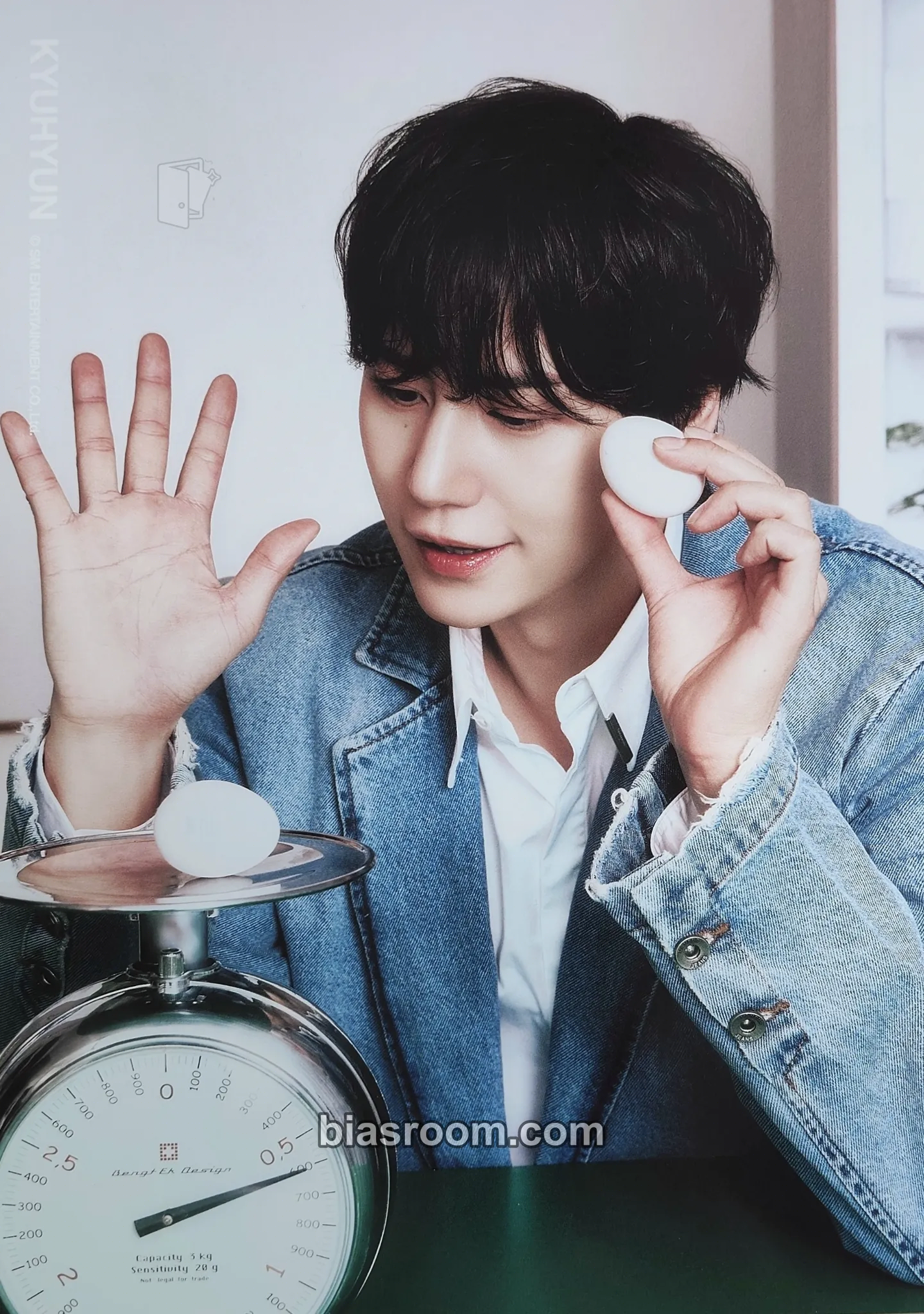 Kyuhyun 2025 Season's Greetings - Brunch Lab Photocard - SUPER JUNIOR - SUPER JUNIOR K-pop photocard