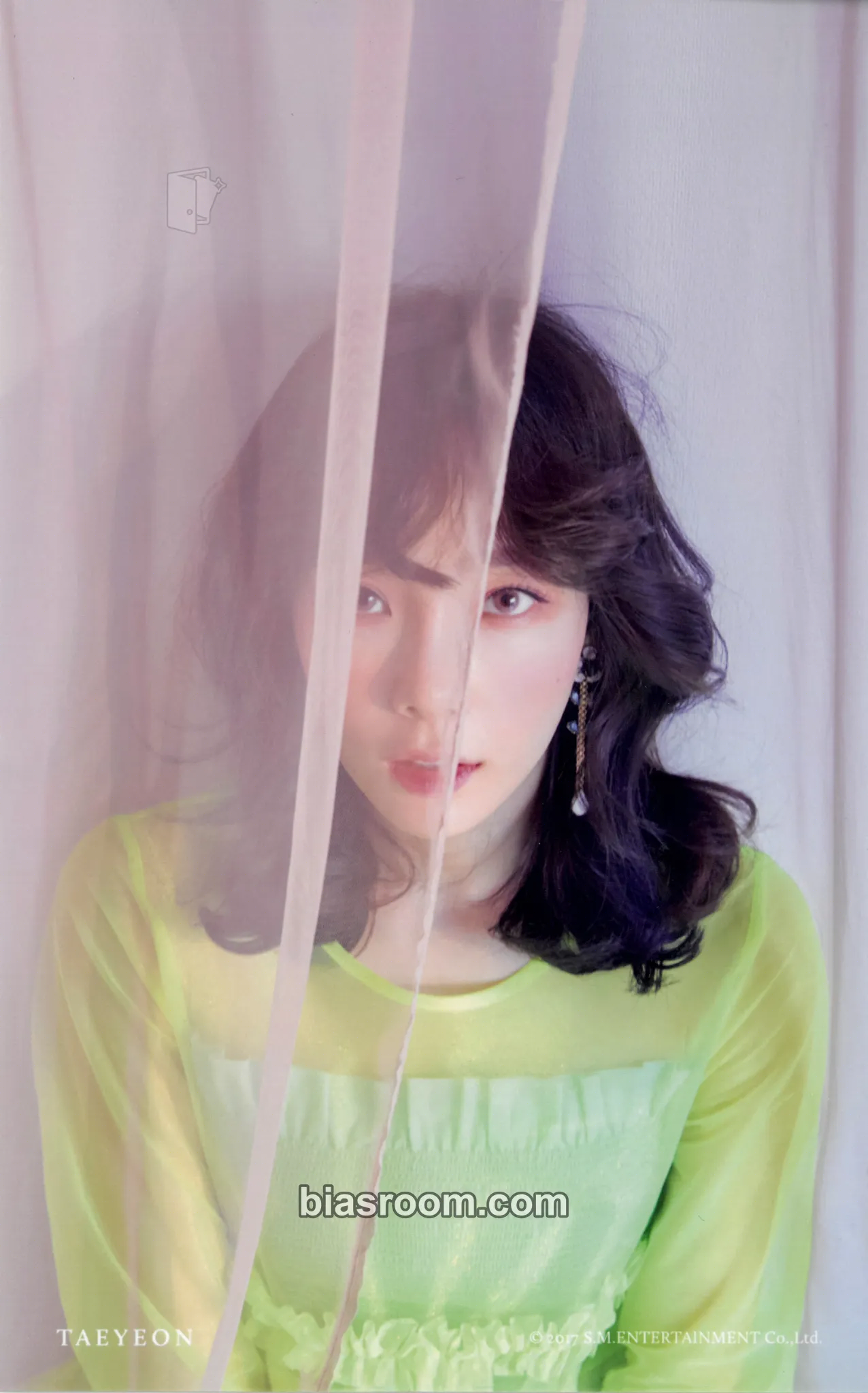Taeyeon My Voice: Deluxe Edition Photocard - Taeyeon K-pop photocard