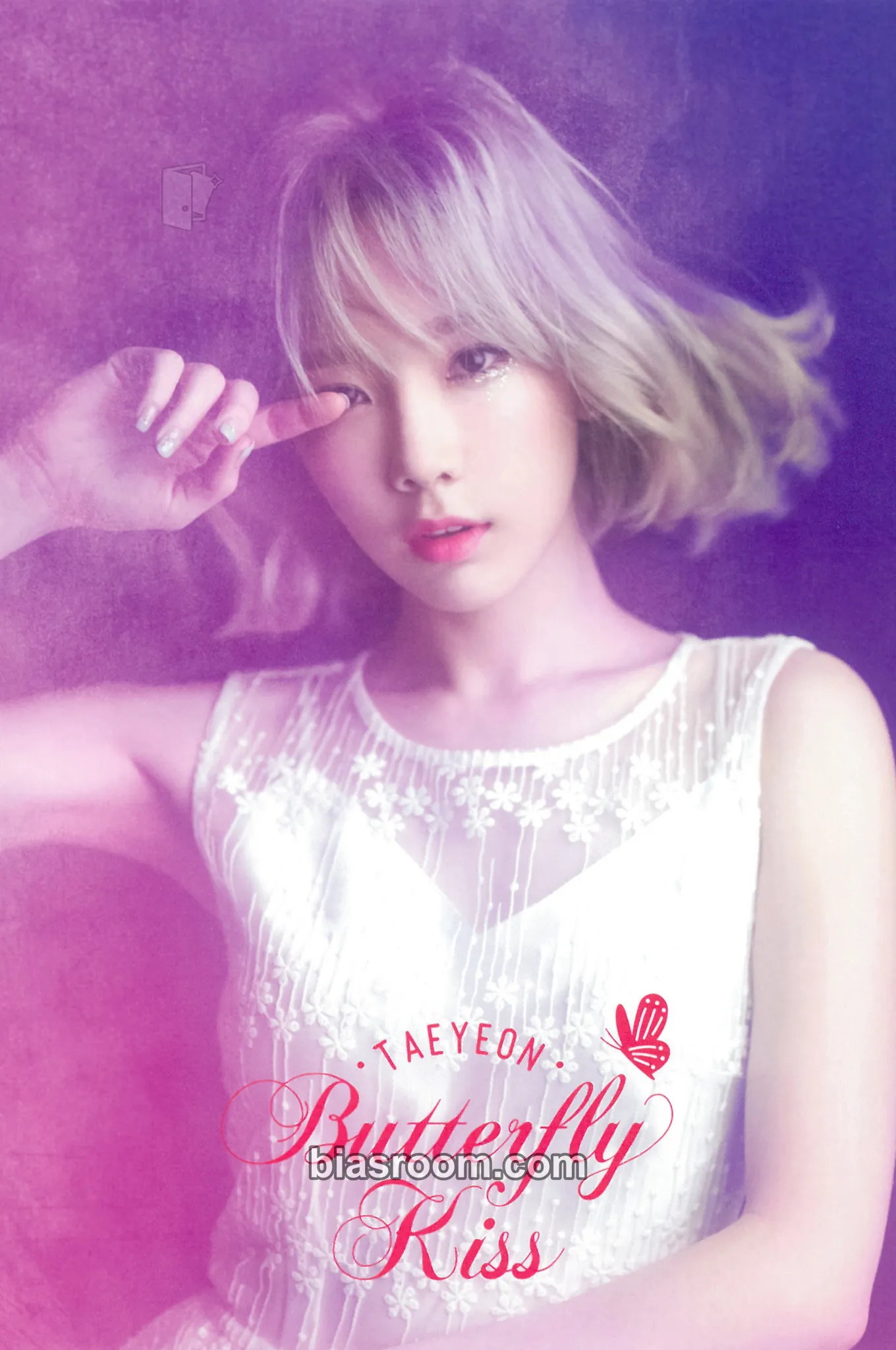 Taeyeon Taeyeon, Butterfly Kiss Photocard - Taeyeon K-pop photocard