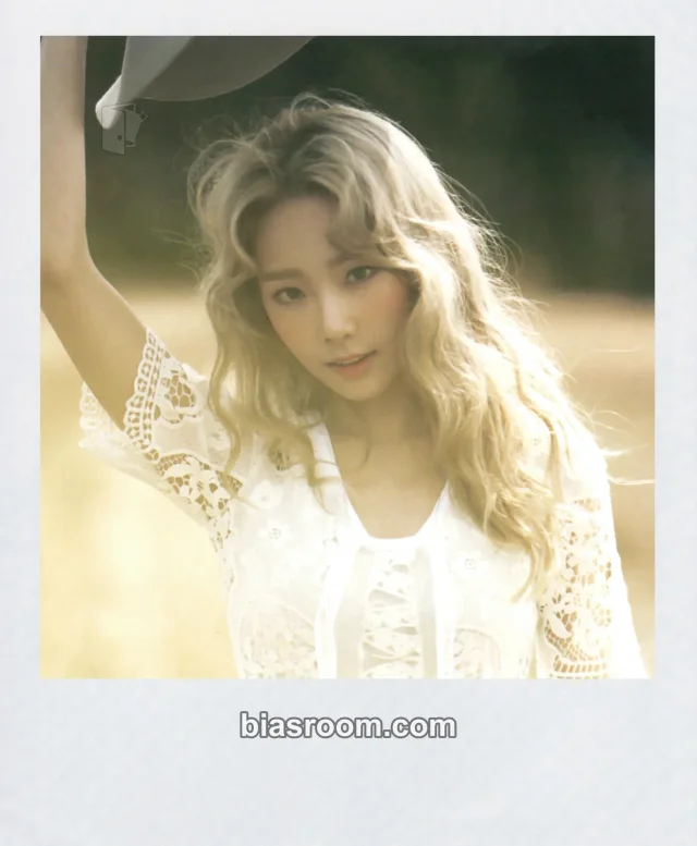 Taeyeon - Taeyeon - I Album polaroid set