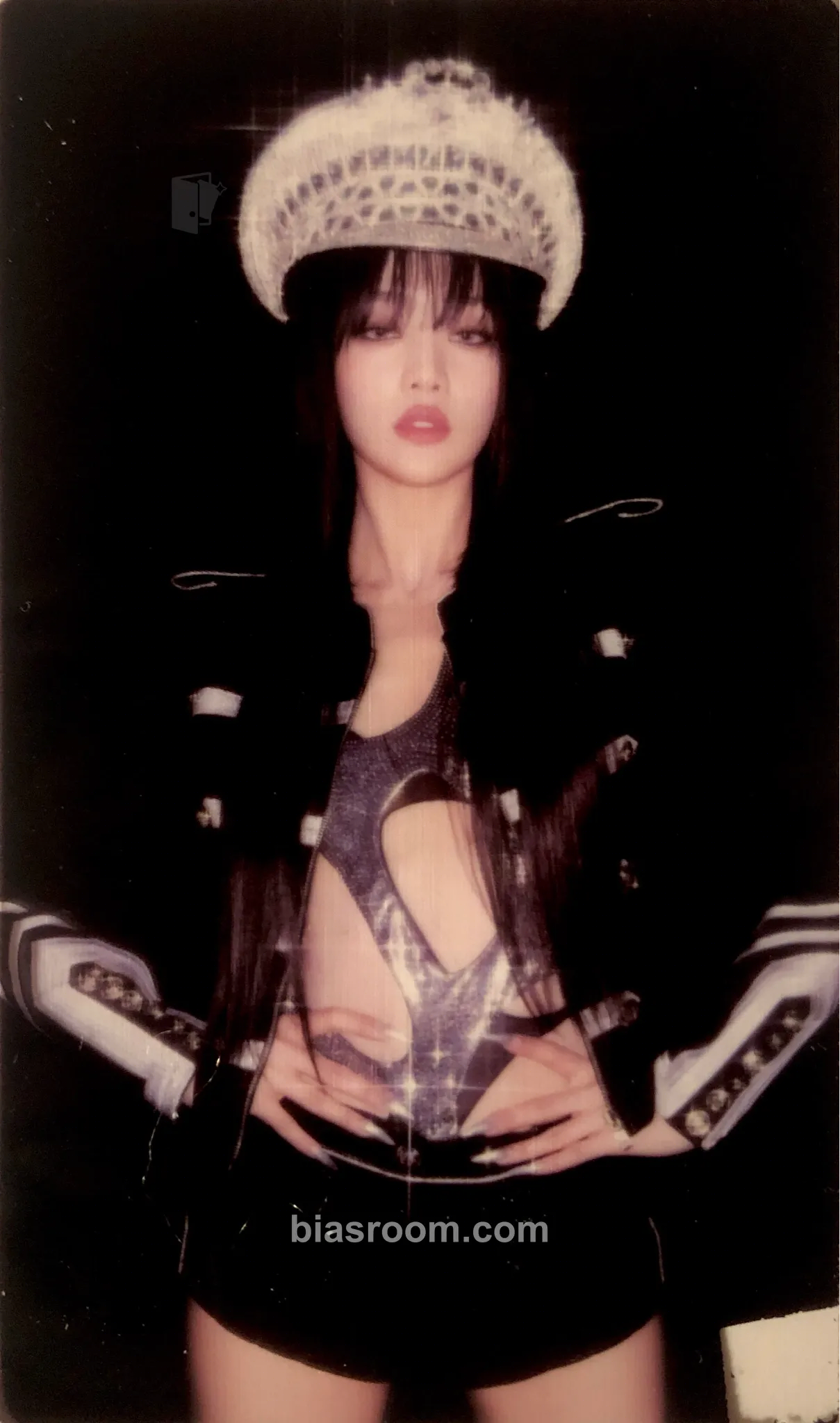 Minnie 2 Photocard - i-dle - i-dle K-pop photocard