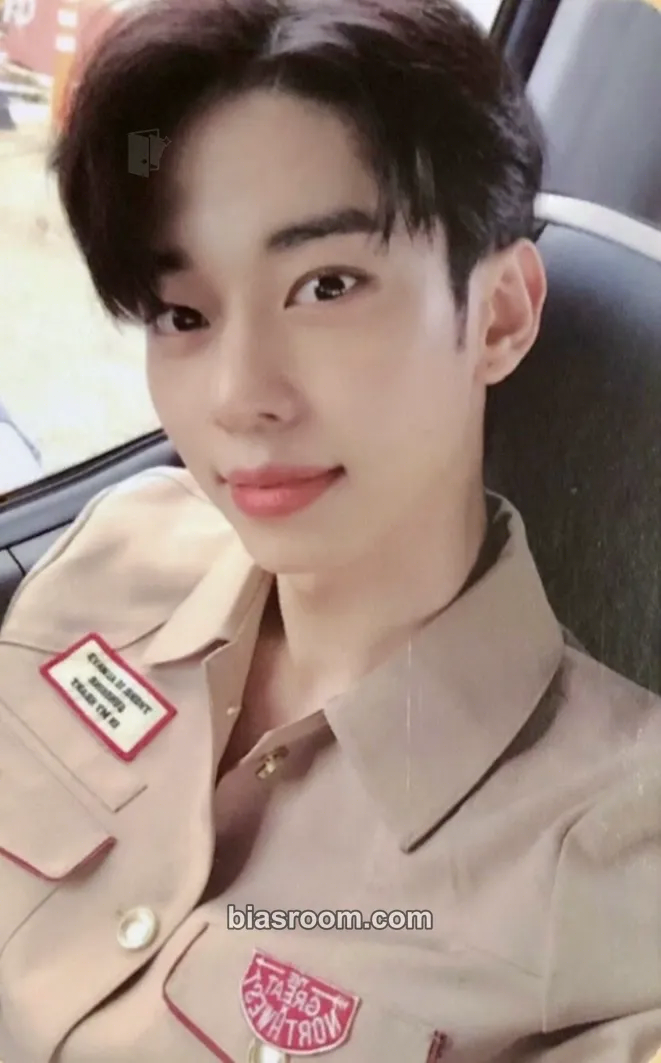 Donghyun 1st Photobook in Jeju Photocard - AB6IX - AB6IX K-pop photocard