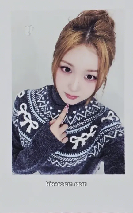 Joobin Beyond Beauty Photocard - tripleS - tripleS K-pop photocard
