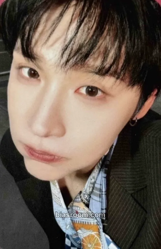 Woong SEVEN : CRIMSON HORIZON Photocard - AB6IX - AB6IX K-pop photocard
