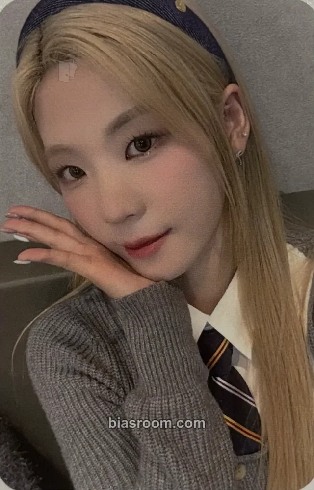 cignature - Seline - Us in the Summer Album streaming event fancafe event