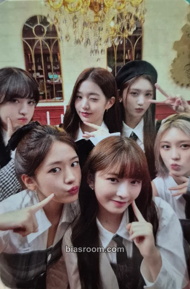 IVE - The Prom Queens: 1st Fan Concert Event merch photocard