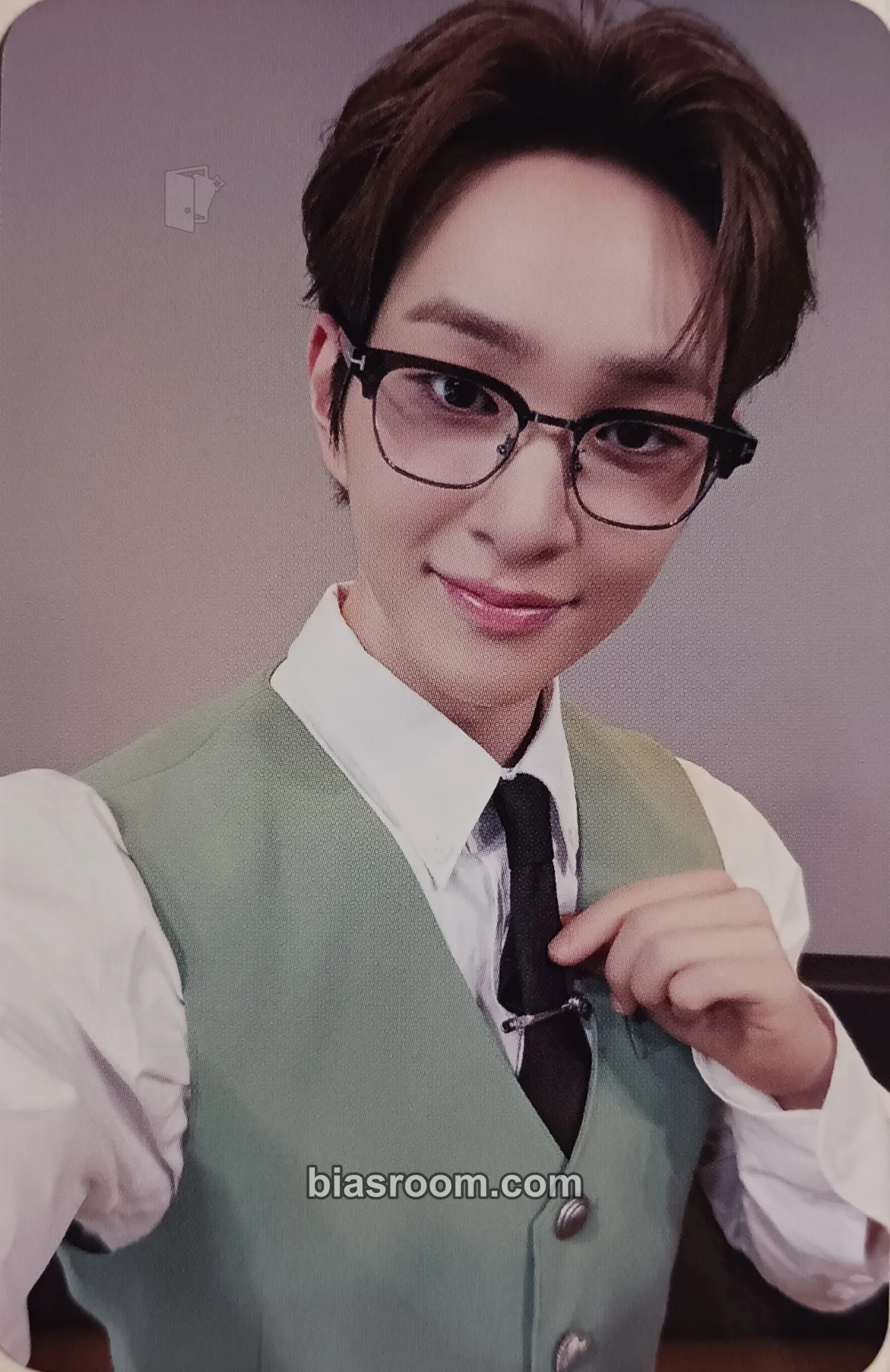Onew Tough Love Photocard - SHINee - SHINee K-pop photocard