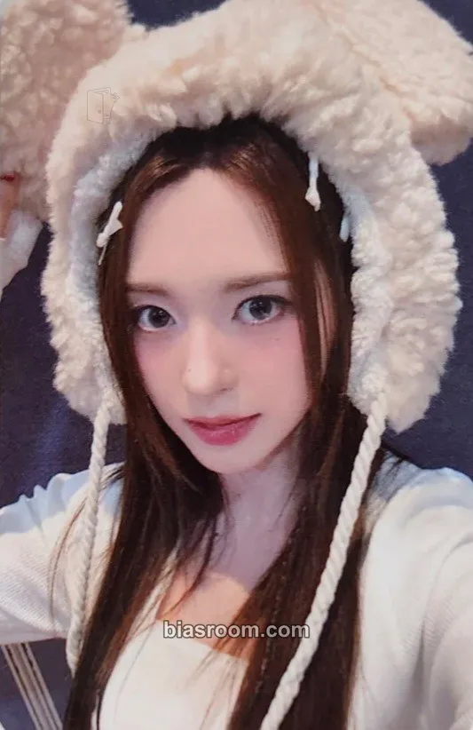 Mashiro MADEIN FOREVER Photocard - MADEIN - MADEIN K-pop photocard