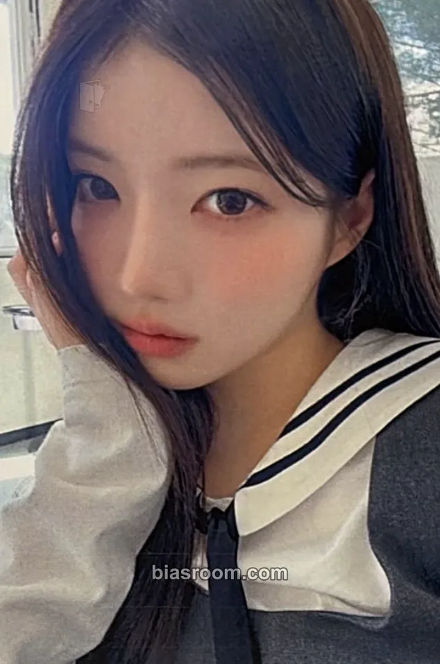 Roa Bite District Photocard - USPEER - USPEER K-pop photocard