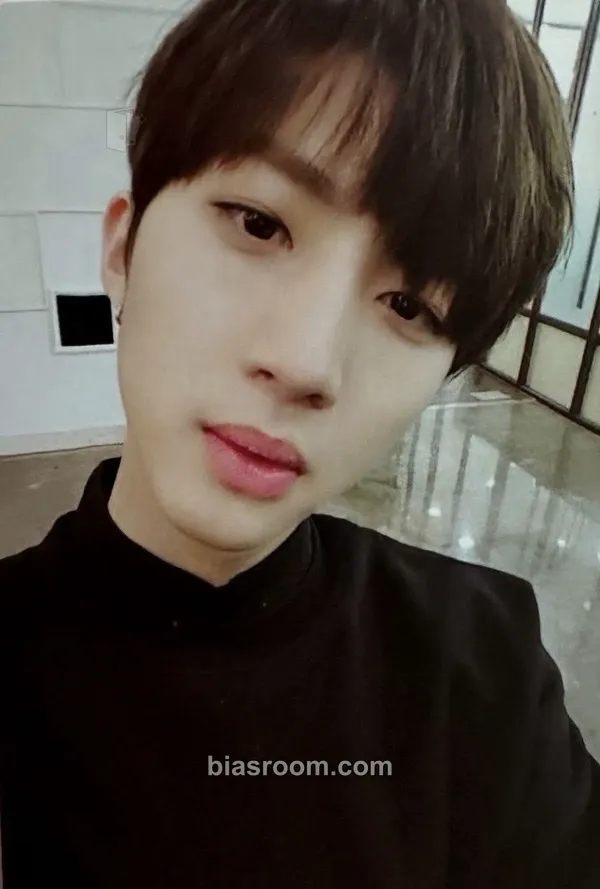 Hui Ceremony Photocard - PENTAGON - PENTAGON K-pop photocard