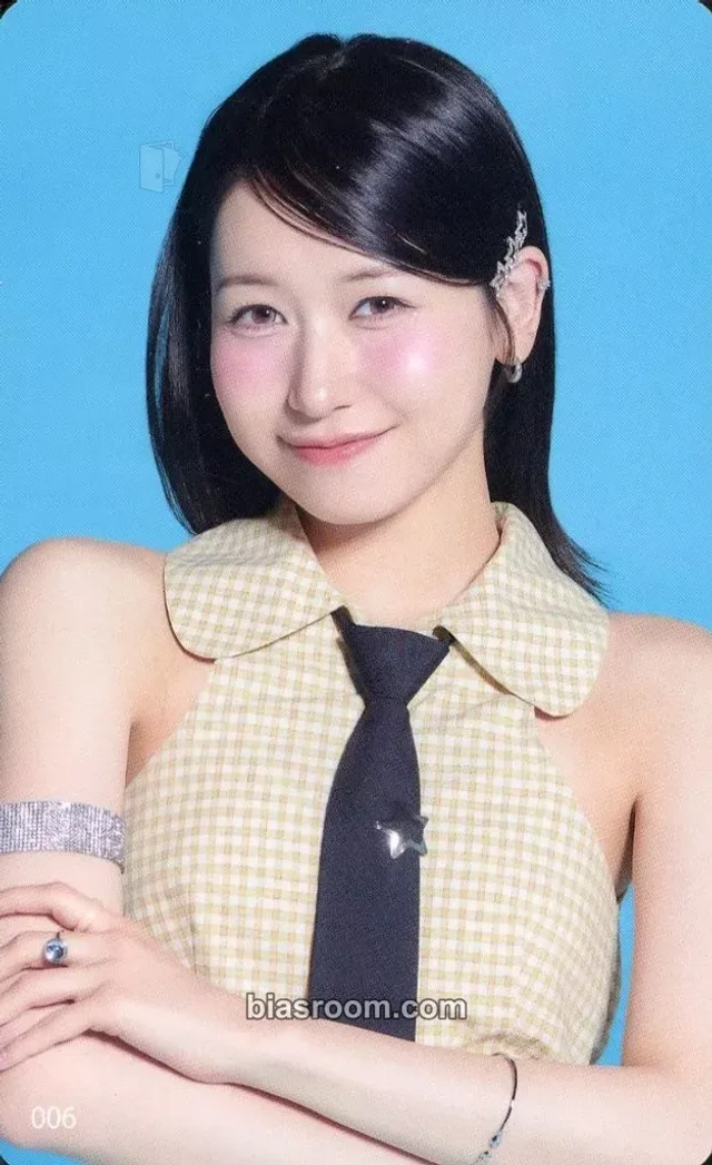 Momona ME:I 2024 ME:ICONIC Hi-SUMMER K-pop photocard